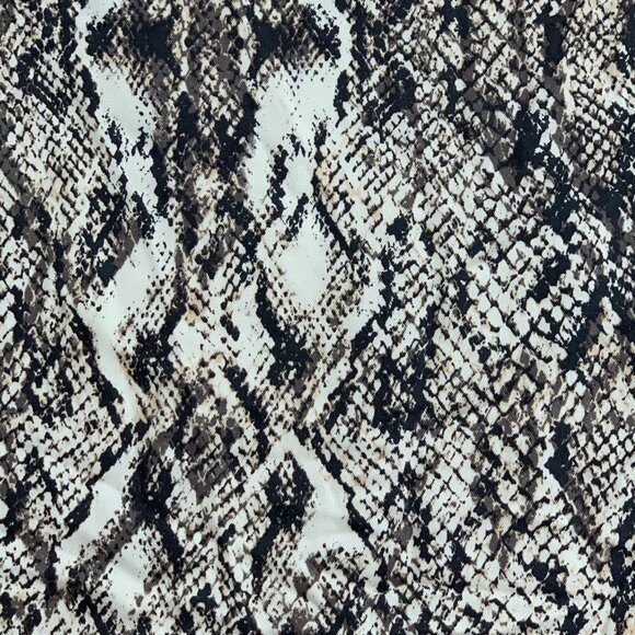 Maurices Skirt sz XL Snakeskinl Print Wrap Style Midi Length 29" New NWT - Picture 5 of 9